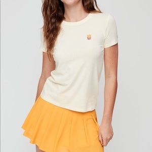 Aritzia Sunday Best T-shirt - Size M